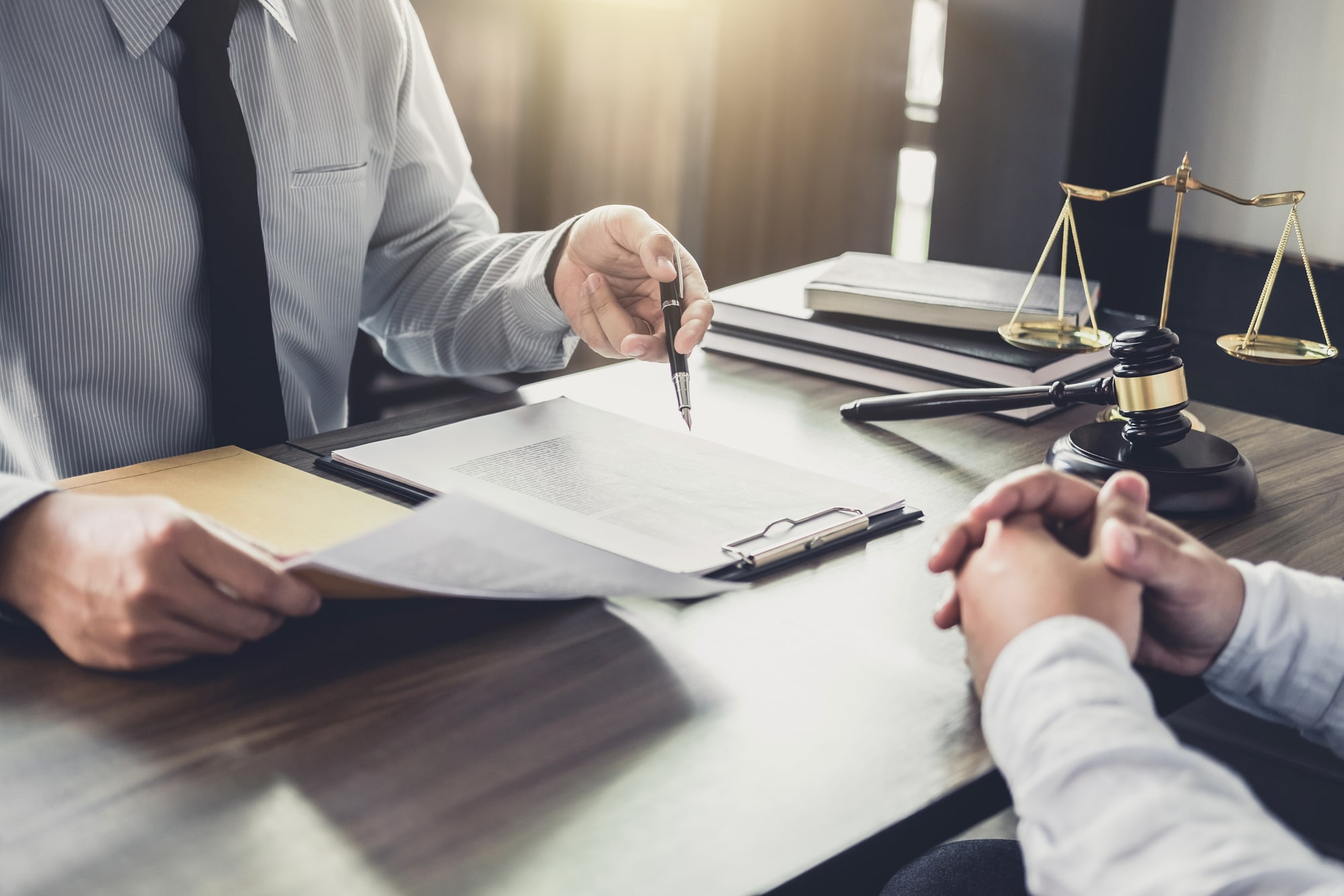 Persian Speaking Lawyer in Falls Church, VA